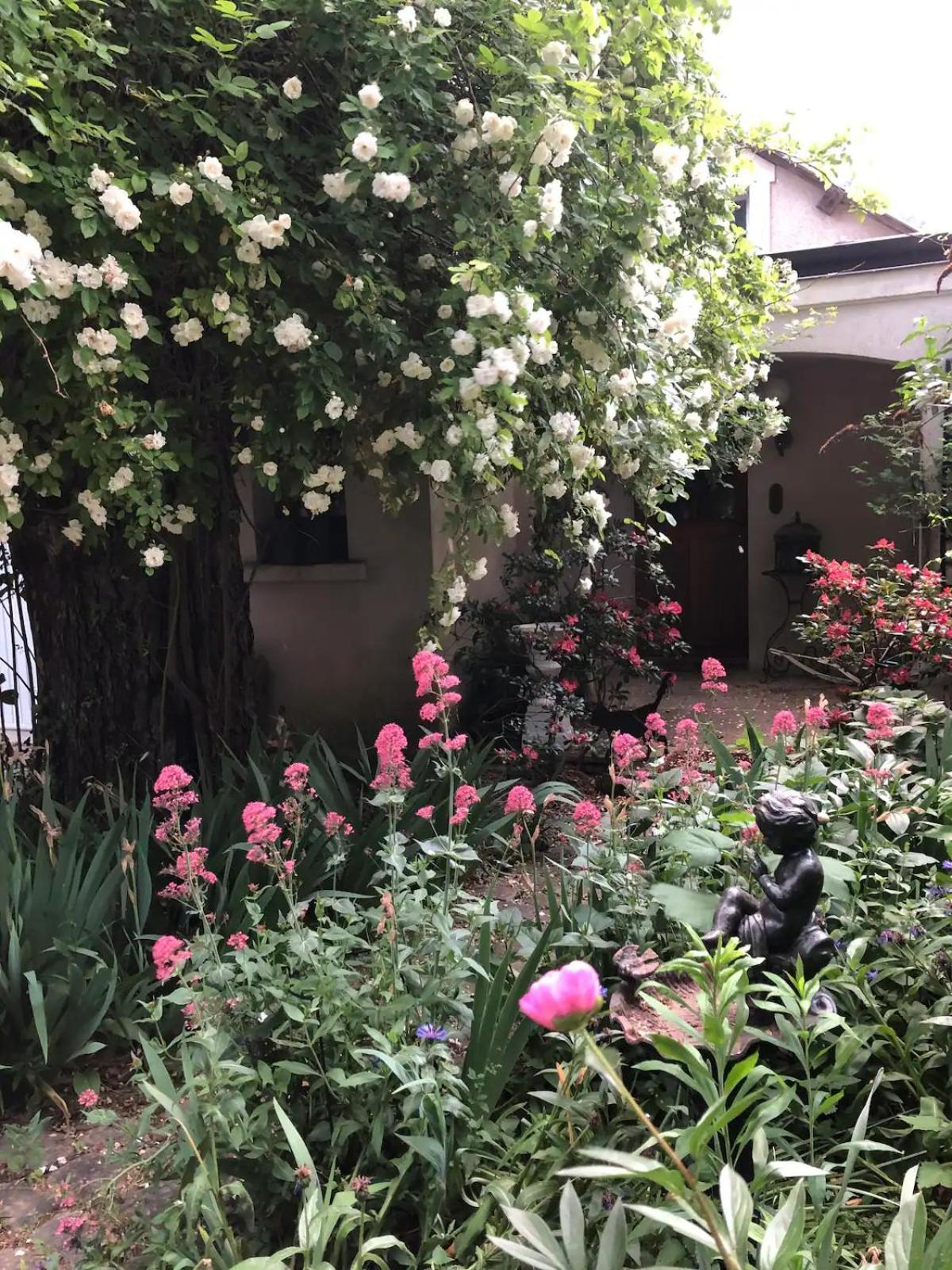 Le Val Clos, Appartement Dans Une Maison De Maitre 19E Tanlay Exteriör bild