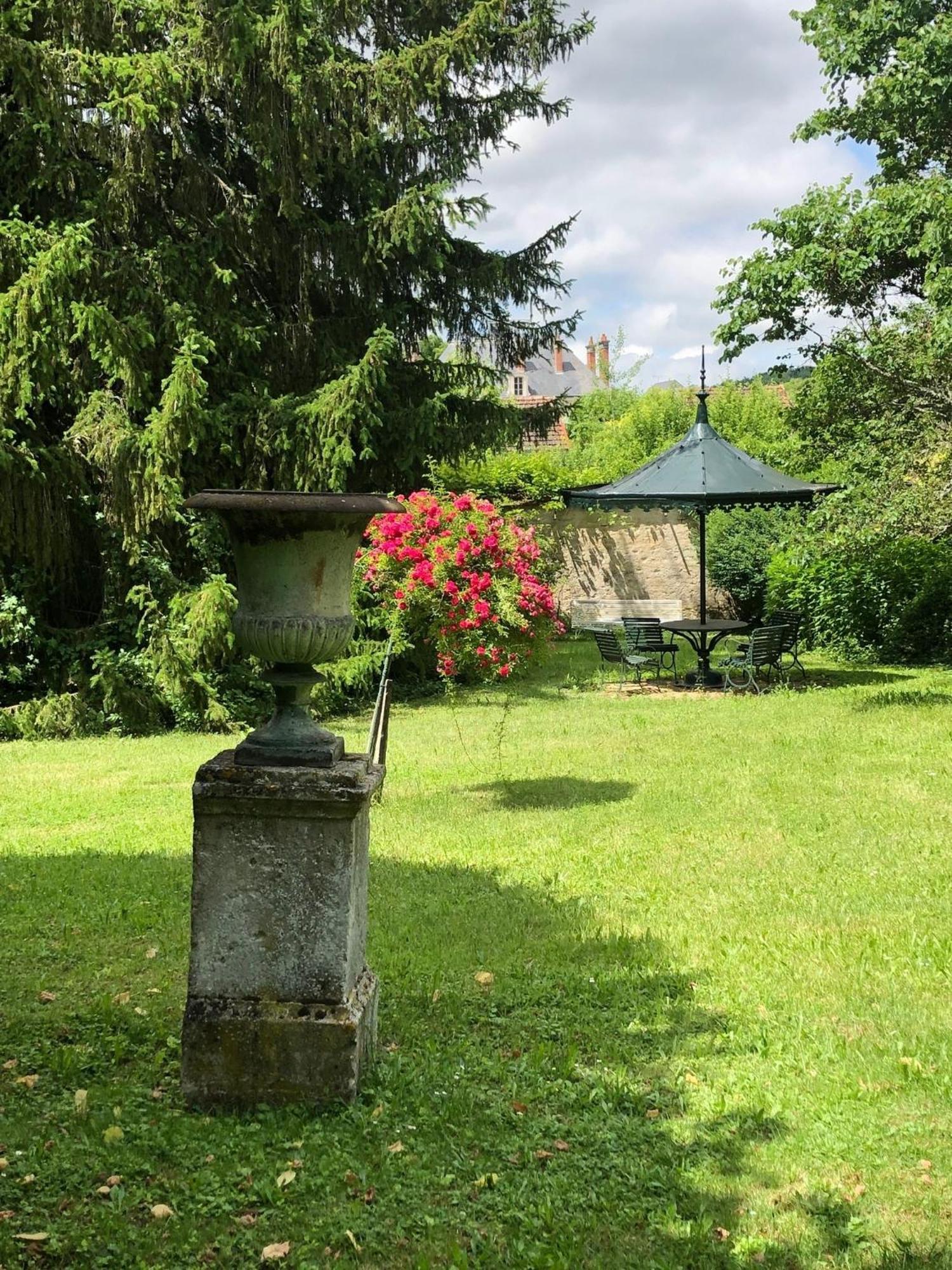 Le Val Clos, Appartement Dans Une Maison De Maitre 19E Tanlay Exteriör bild